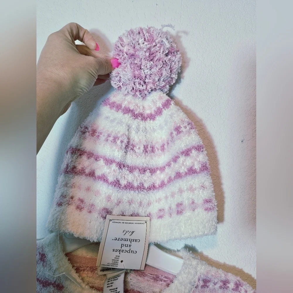 cupcakes & cashmere Kids Lavender Pink and White Sweater & Hat Size L 10/12